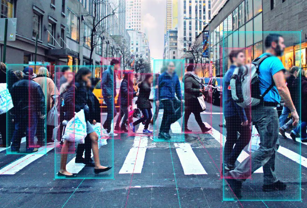 ME-Pedestrian-detection-blur-980×664.jpg